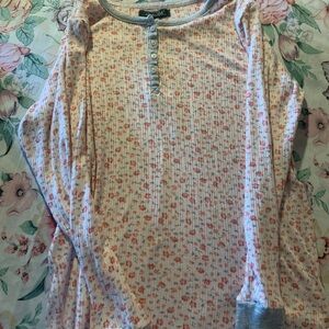 Reno Rolf Floral Long Sleeve Sleepwear Top Size Small